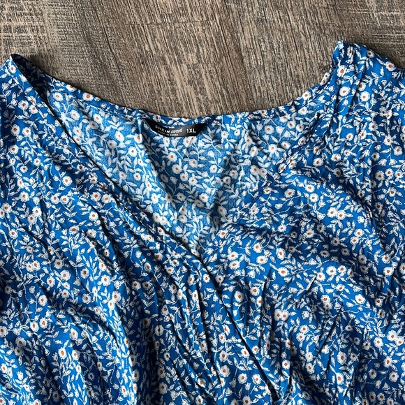 Shein Curve Floral Dress. 1XL. Ruffle sleeves and bottom. - Picture 5 of 5